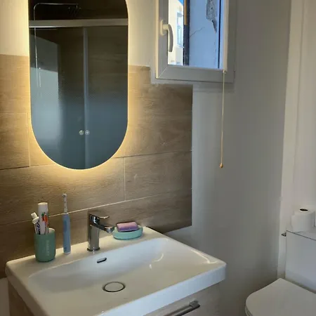 Apartament T3 Refait Neuf Au Centre Du Mourillon A